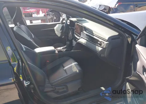 2025 Toyota Camry Se из США, поврежденный, VIN 4T1DAACK5SU006563